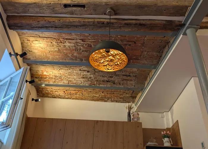 Oskar Apartment *
